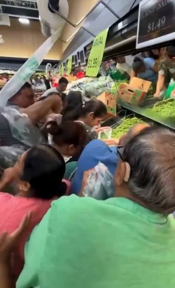 Crowds gather at New Jersey Indian grocery store, prices at $1.49 and $1.99