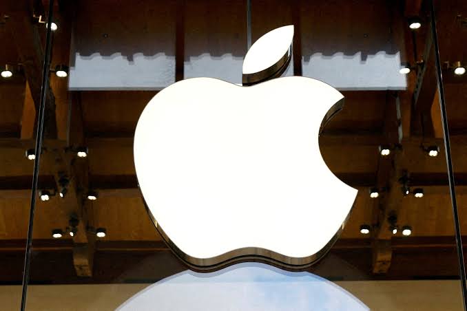 Apple logo, tech industry